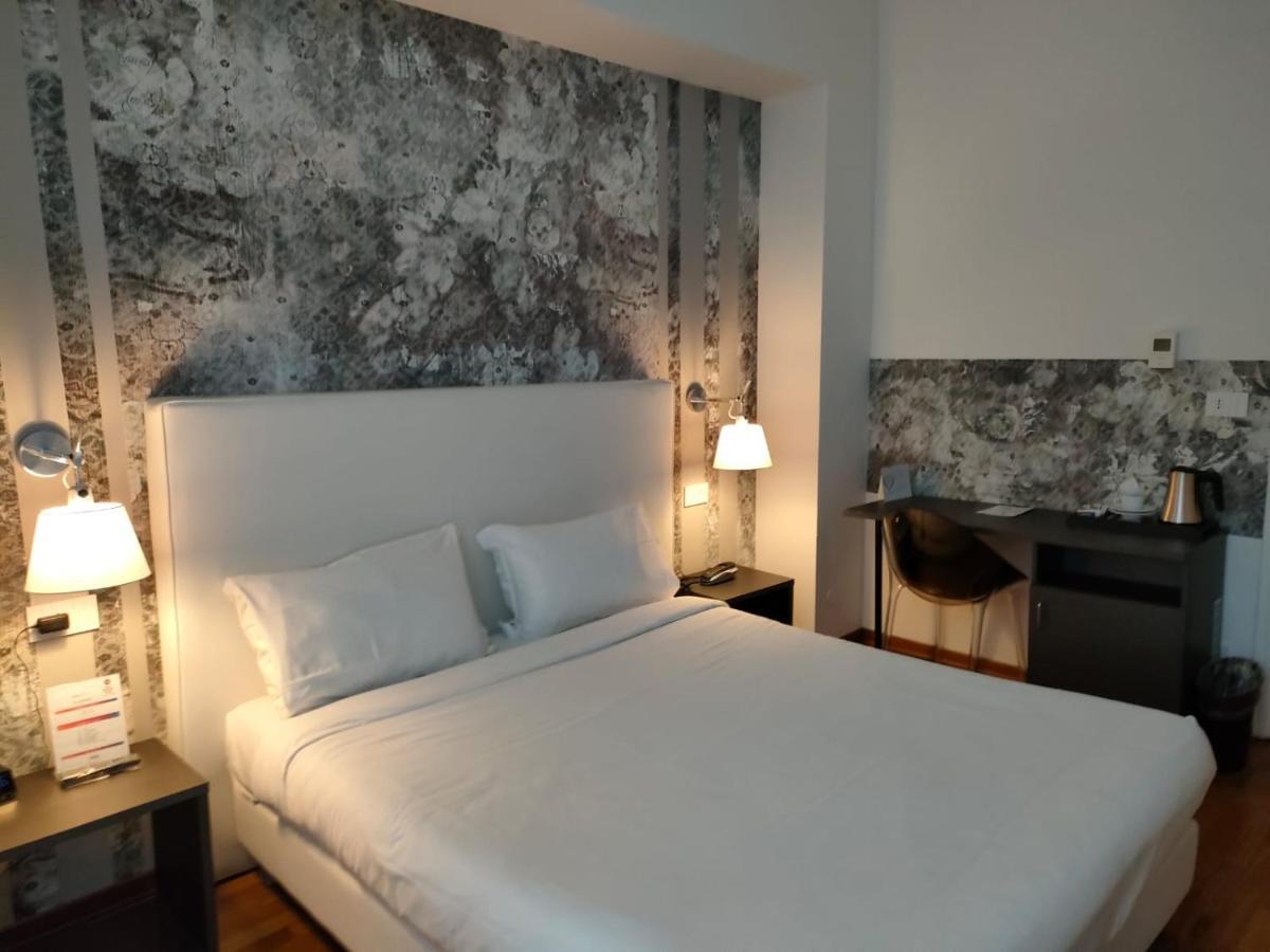 Best Western Plus Royal Superga Hotel Cuneo Esterno foto