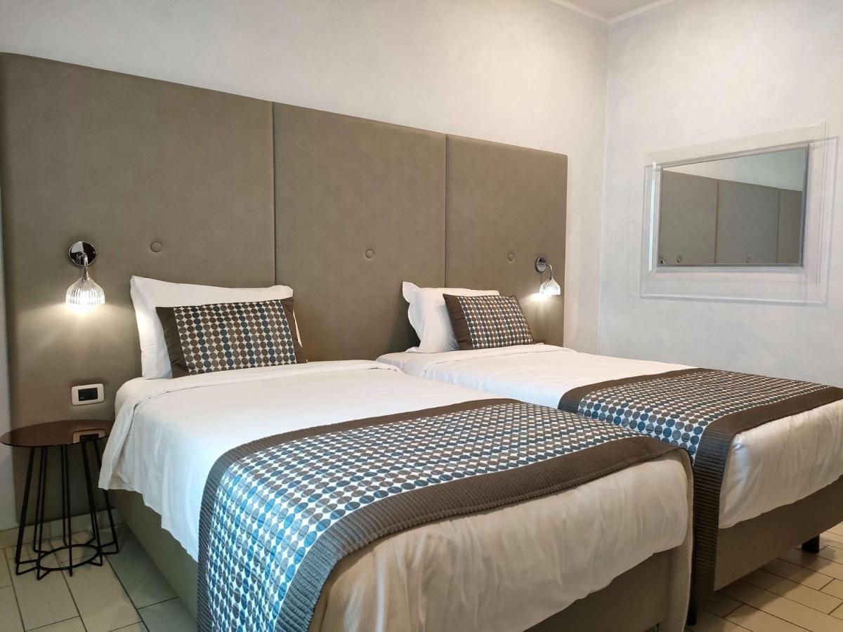 Best Western Plus Royal Superga Hotel Cuneo Esterno foto