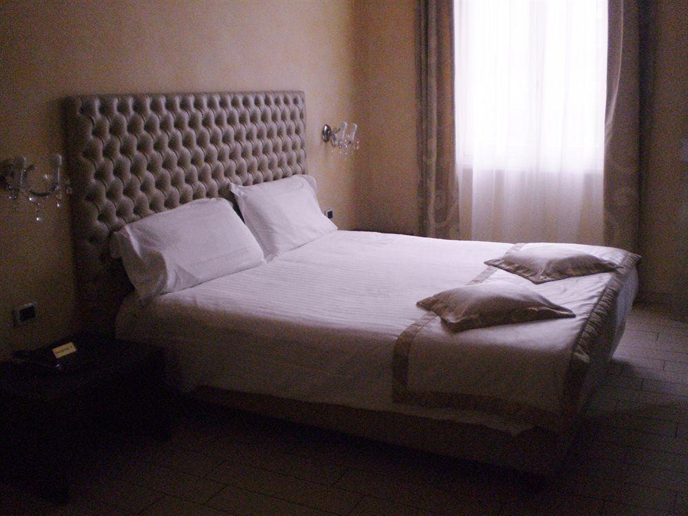 Best Western Plus Royal Superga Hotel Cuneo Esterno foto