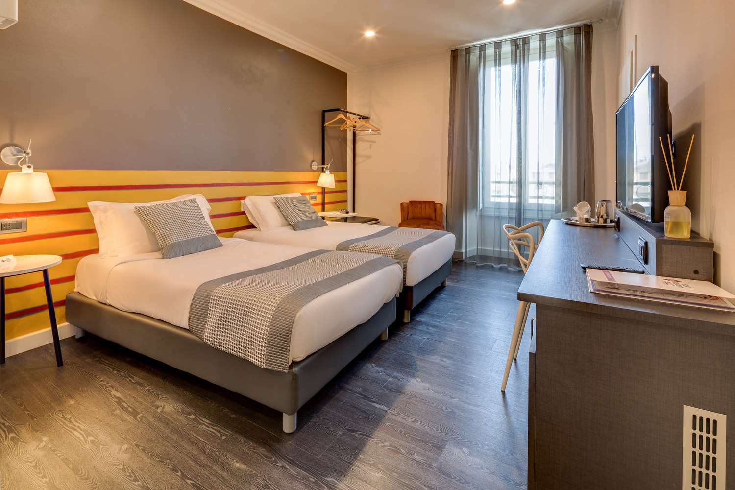 Best Western Plus Royal Superga Hotel Cuneo Esterno foto